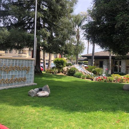 Whispering Meadows Apartments Bakersfield Ngoại thất bức ảnh