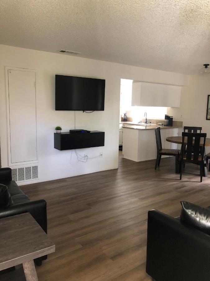 Whispering Meadows Apartments Bakersfield Ngoại thất bức ảnh