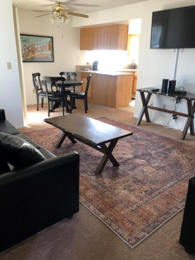 Whispering Meadows Apartments Bakersfield Ngoại thất bức ảnh