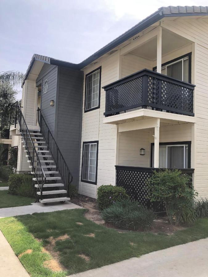 Whispering Meadows Apartments Bakersfield Ngoại thất bức ảnh