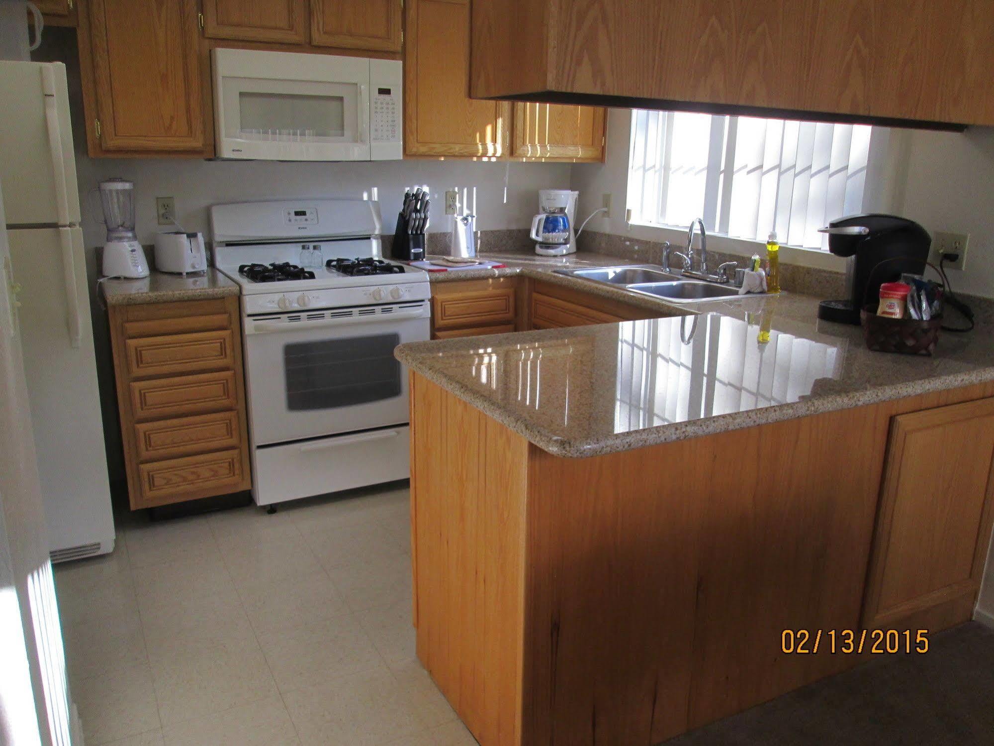 Whispering Meadows Apartments Bakersfield Ngoại thất bức ảnh
