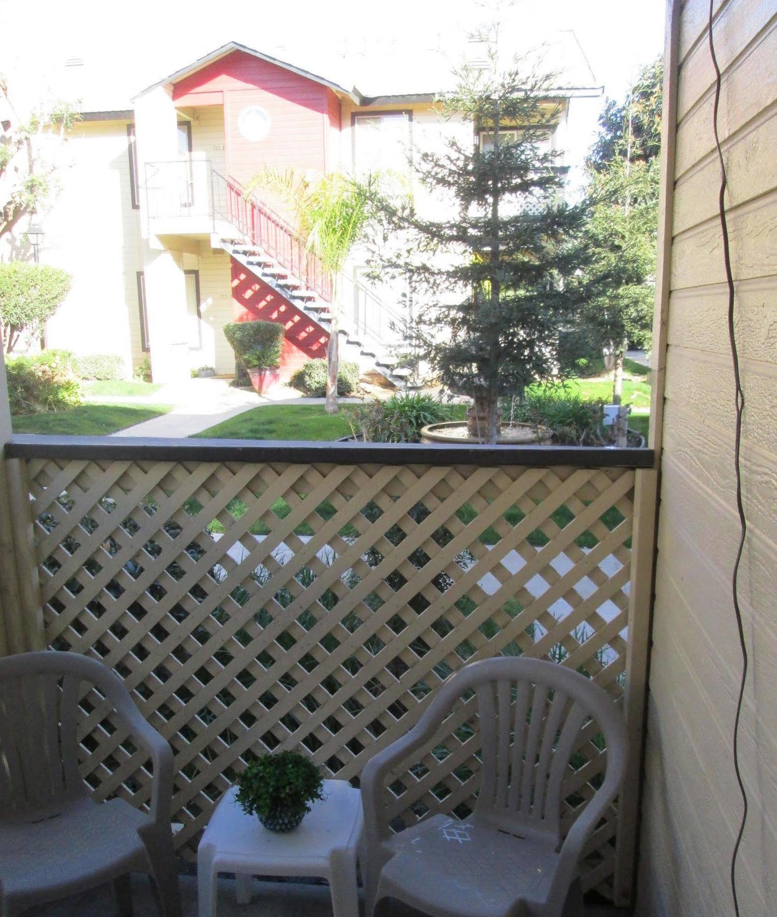 Whispering Meadows Apartments Bakersfield Ngoại thất bức ảnh